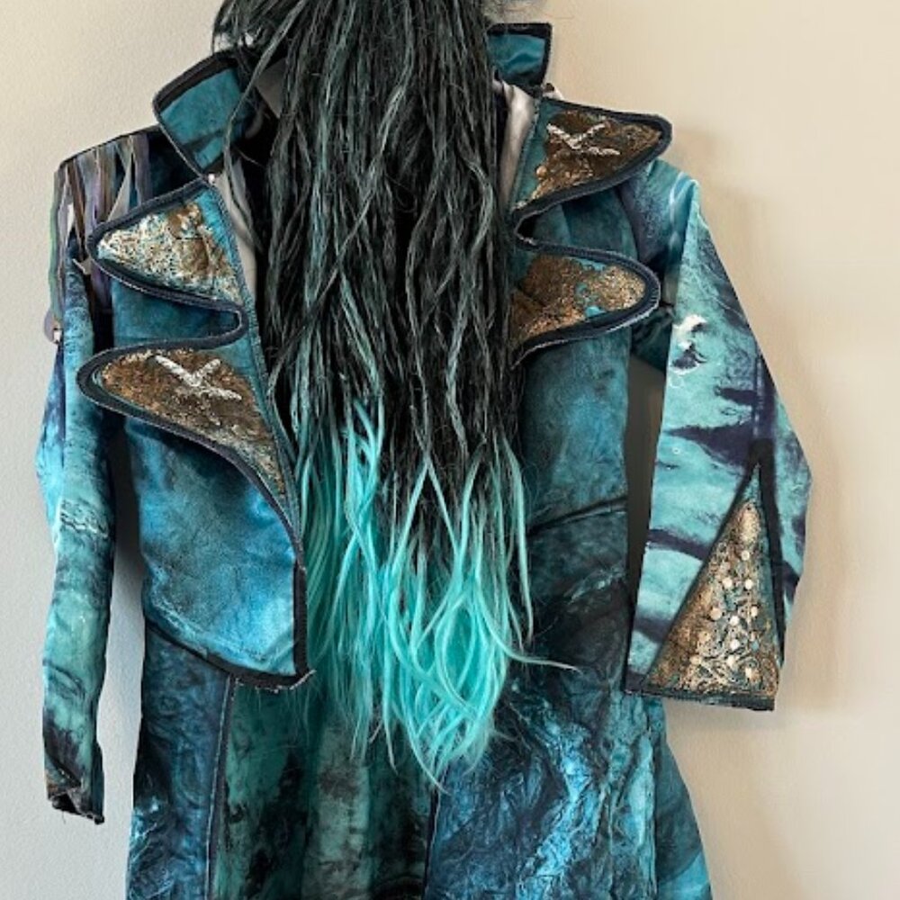 Authentic Disney Descendents 2 - Uma Costume Size 7/8- Complete with wig!